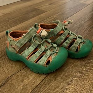 KEEN Newport H2 Sandals size 8